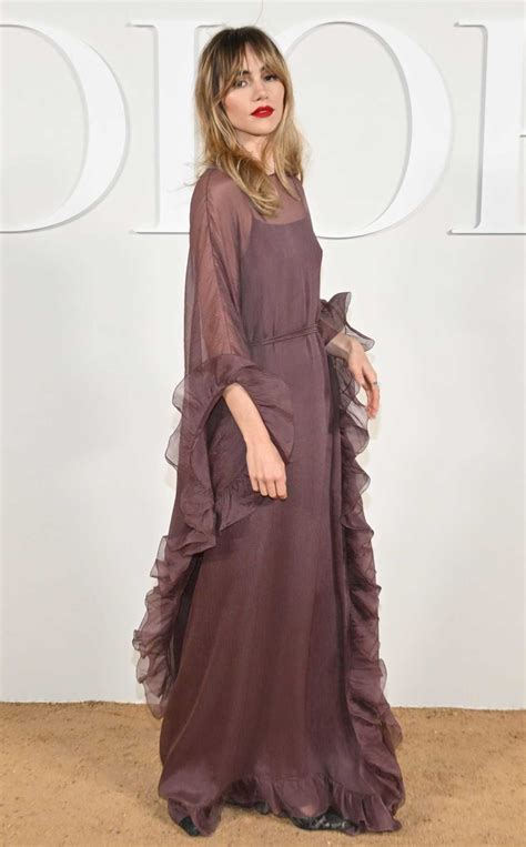 Suki Waterhouse Attends The Dior Fall Menswear Show In Giza