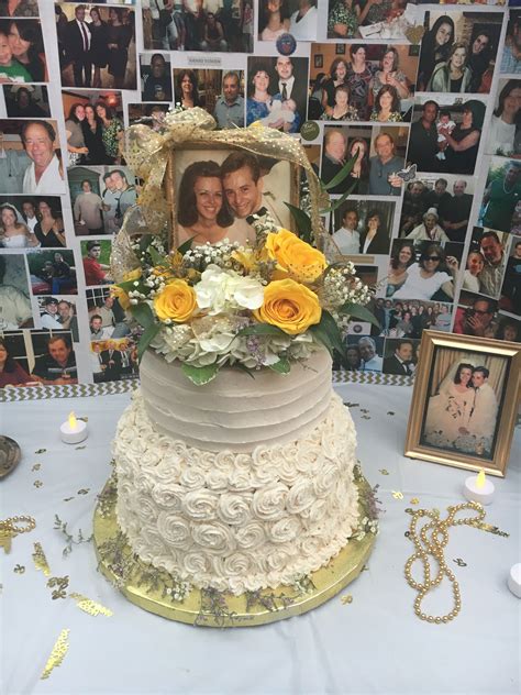 Anniversaries are a perfect excuse to send flowers to the lady in your life. 50th Wedding Anniversary Cake with fresh flowers | 50th ...