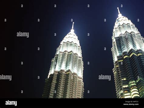 Petronas Towers The Most Beautiful Skyscrapers In The World By