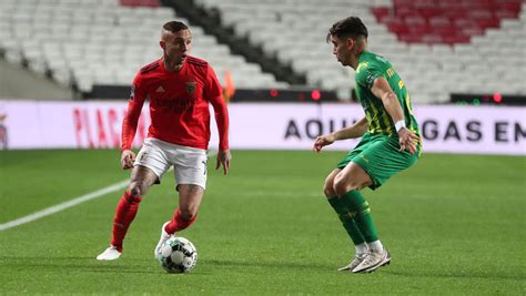 Tondela none belenenses sad (liga 20/21 #32). Jogo em Direto Tondela Benfica Futebol Liga NOS - SL Benfica