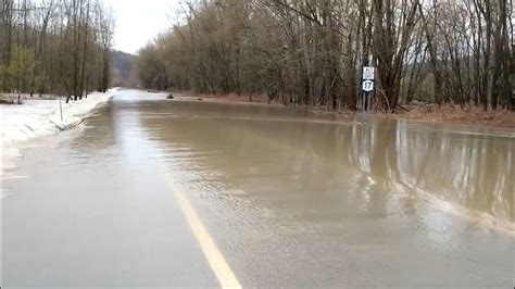 Overflowing River Floods Road Wltx Com