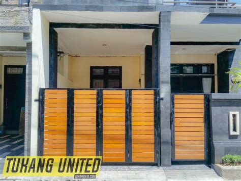 Pintu gerbang tabernakel terdiri dari tirai (= kain penutup) sepanjang 20 hasta dengan tinggi/lebarnya 5 hasta berwarna pengertian rohaninya arti rohani dari pintu gerbang adalah menerima = percaya pada yesus sebagai kepala lewat injil atau firman allah. Harga Pintu Gerbang Kayu Kamper Terbaru 2021 di Bali