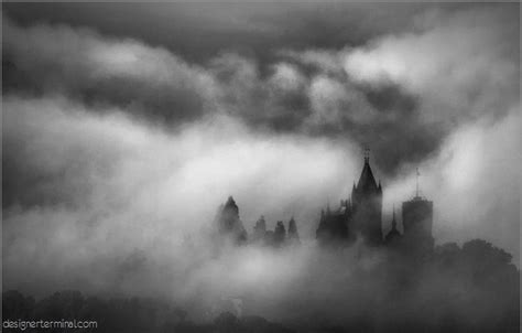 Foggy Castle Castle Pictures Castle Fantasy Inspiration
