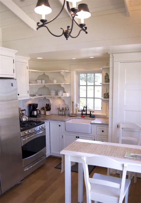 Stunning Small Cottage Kitchens Decorating Ideas 35 Decorewarding