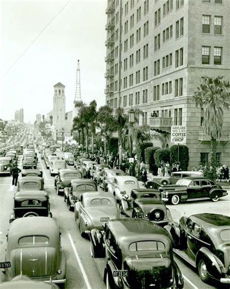 Traffic Snarl Along Wilshire Blvd At Kenmore Ave Easter 1941