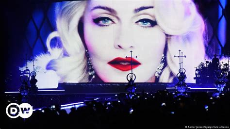 Madonnas Sex 30 Years On A Bold Feminist Statement Dw 11252022