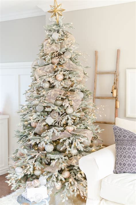 The Prettiest Flocked Christmas Trees The Turquoise Home