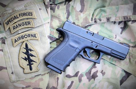 Glock 19 G19 Compact 9mm Combattactical Pistol How And Why Us Army