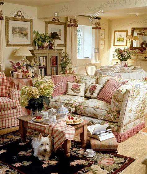 Decorating Mantels English Cottage Interiors Cottage Living Rooms