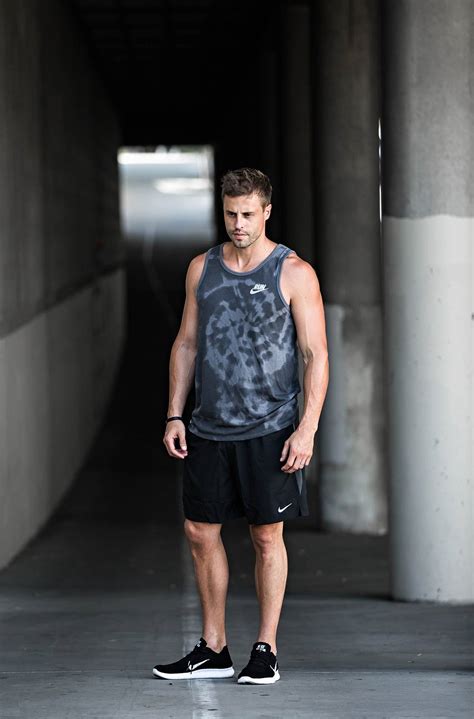 Men's workout outfits - 20 Athletic Gym-wear Ideas for Men