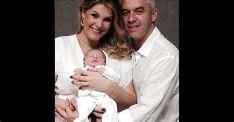 Ana Hickmann Apresenta O Filho Alexandre Veja A Primeira Foto Do Rosto Do Bebê Purepeople