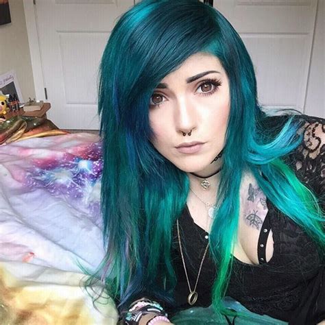 Instagram Post By Leda Muir Fan Page Ledamonsterbunnypage Goth Hair Hair Emo Hair