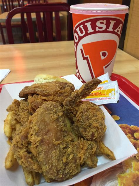 Popeyes 10 Photos And 30 Reviews Fast Food The Loop Chicago Il