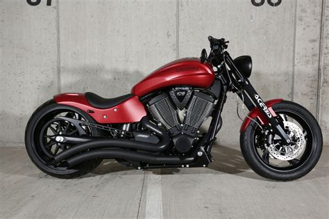 The 2018 victory hammer s motorcycle is used as an example on this page. Review of Victory Hammer Hammer: pictures, live photos ...