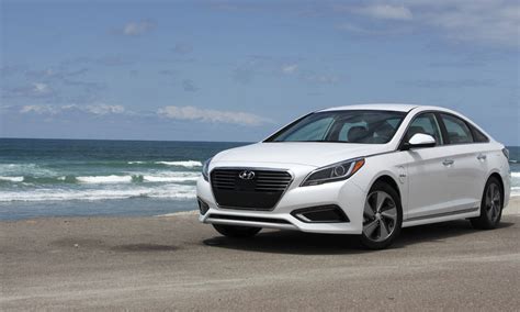 Find four reasons to get a phev and four not to here. 2016 Hyundai Sonata Hybrid / Plug-In: First Drive Review ...