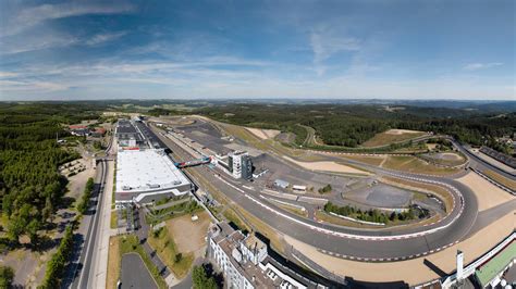 Stichtag Die Eröffnung Der Neuen Grand Prix Strecke Auf Dem Nürburgring