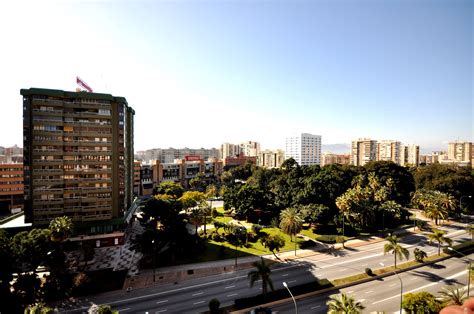 En outlet de viviendas disponemos de más de 200.000 pisos y casas de bancos en venta con descuento. Comprar piso en Avenida de Andalucia Málaga - Unicasa & Home
