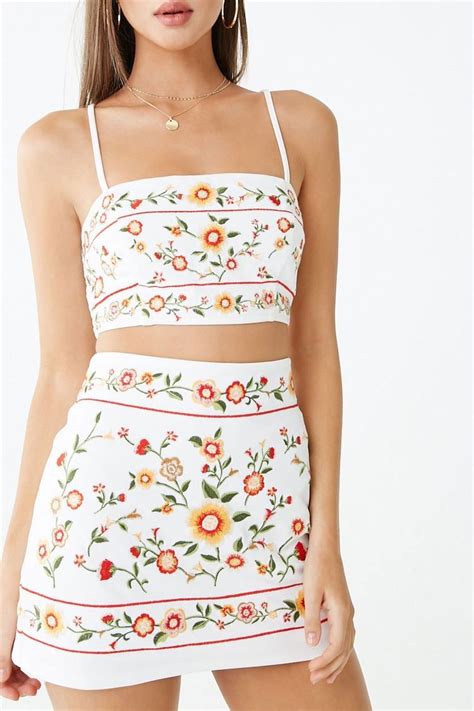 floral embroidered mini skirt forever 21 mini skirts mexican outfit cute casual outfits