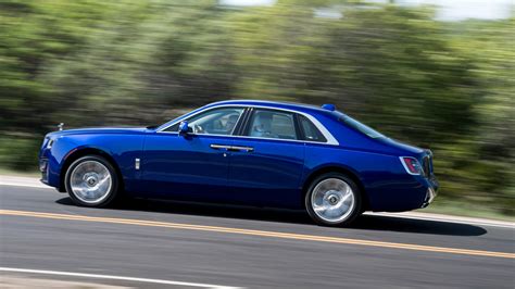 The 2021 Rolls Royce Ghost Is Robb Reports Luxury Car Of The Year