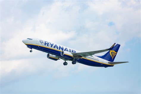 Welcome aboard please dm @askryanair for customer support. Ryanair: Two New Greek Routes to Armenia for Summer 2020 ...