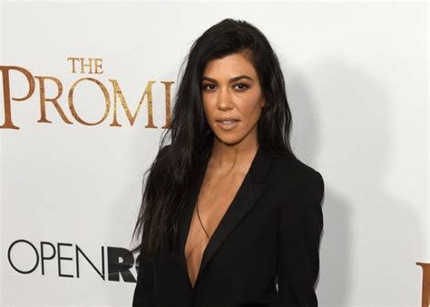 kourtney kardashian se desnudó en una impactante sesión de fotos tn8 tv