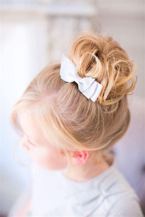 C'est la saison des chignons ! Des coiffures pour petites filles qui vont vous faire ...