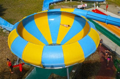 10 Of The Very Best Water Parks In Illinois