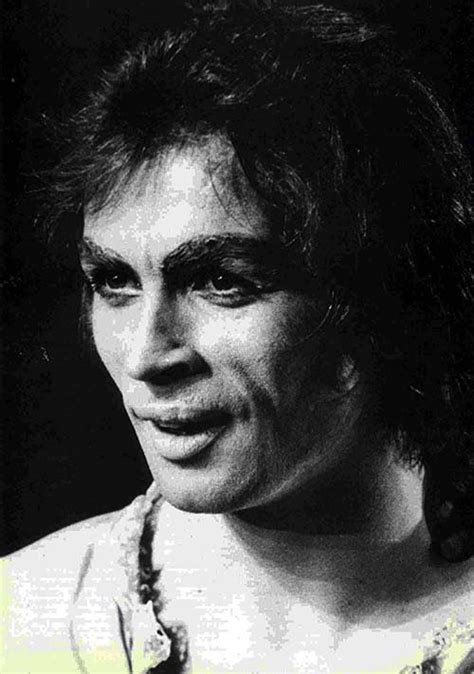 Initially, the producers of the muppet show had such difficulty casting guest stars that they had to call upon all their personal friends in the entertainment. Nureyev (1988) - Rudolf Nureyev - Teatro del Novecento ...