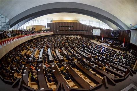 Fungsi empedu dalam sistem pencernaan adalah mengubah lemak dalam usus halus menjadi gumpalan kecil yang lebih mudah dicerna. Fungsi DPR Menurut UUD 1945 (Legislasi, Anggaran & Pengawasan)