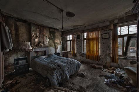 Vannestes Bedroom Creepy Images Bedroom Abandoned