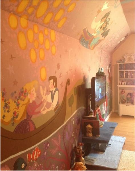 Enchanting Disney Bedrooms Likes Disney Bedrooms Disney Decor