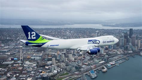 Boeing unveils Seattle Seahawks 747