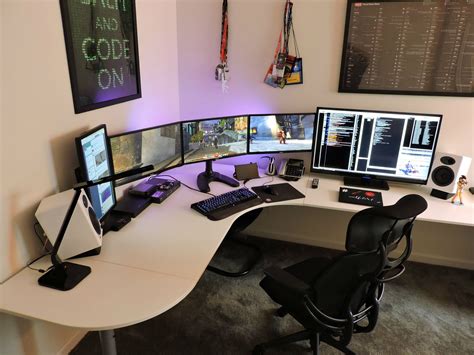 So what's up everyone, my name is ben and today we will be looking at top 5 tech youtuber gaming desk setups, in this video, we will feature some of the best tech youtubers and their setups, how they're built and we will rate them. Battlestation V3 (With images) | Game room design, Gaming ...