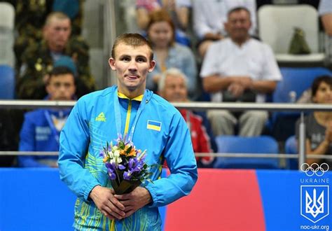 Middle (75kg) red pankou vadzim blrblue #khyzhniak oleksandr ukr Хижняк заставил Путина стоя слушать гимн Украины - iSport.ua