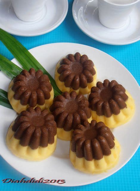 Siapa bilang membuat cheese cake yang enak harus dioven? Diah Didi's Kitchen: Cake Kukus Labu Kuning Lapis Coklat ...