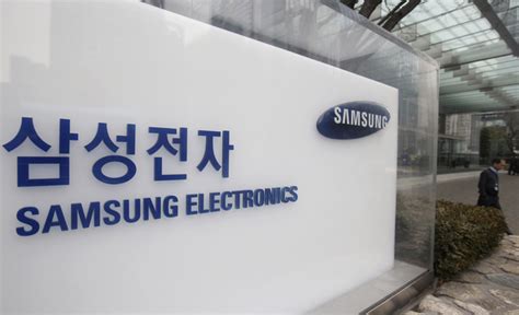 Samsung Warns Of Tough 2016 After 4q Profit Sinks Daily