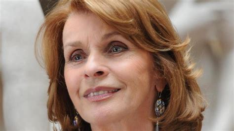Nun erklärt sie, was sie genau hatte und wie gefährlich die krankheit für sie war. Geburtstag: Senta Berger freut sich nicht auf ihren 75 ...