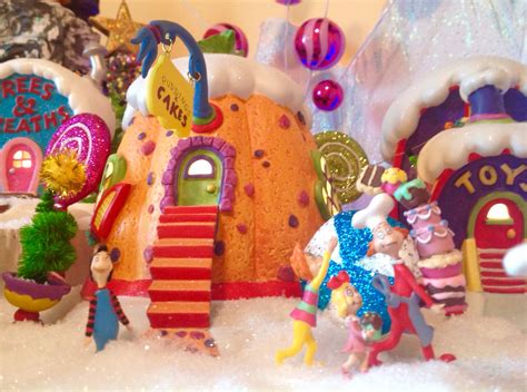 Who's Bakery | Fun christmas crafts, Grinch christmas, Whoville christmas