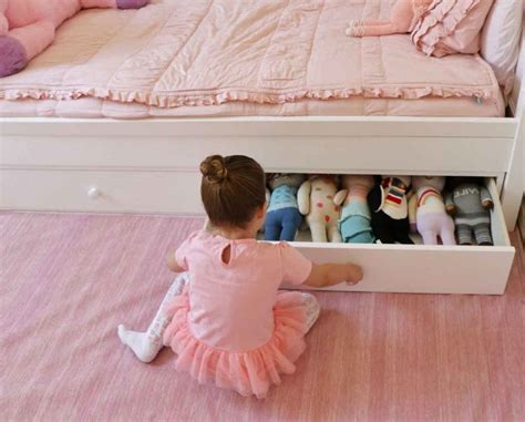 5 Beauty And Functional Girls Twin Bed With Storage Design Inspirations