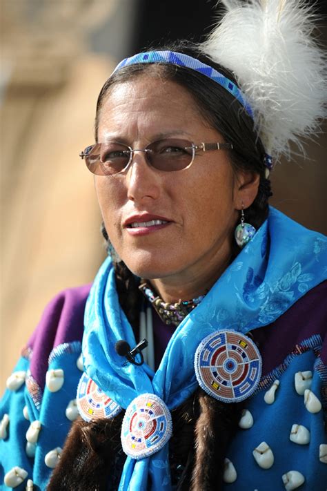 Face Of Defense Native American Navy Veteran Paved Way For Women
