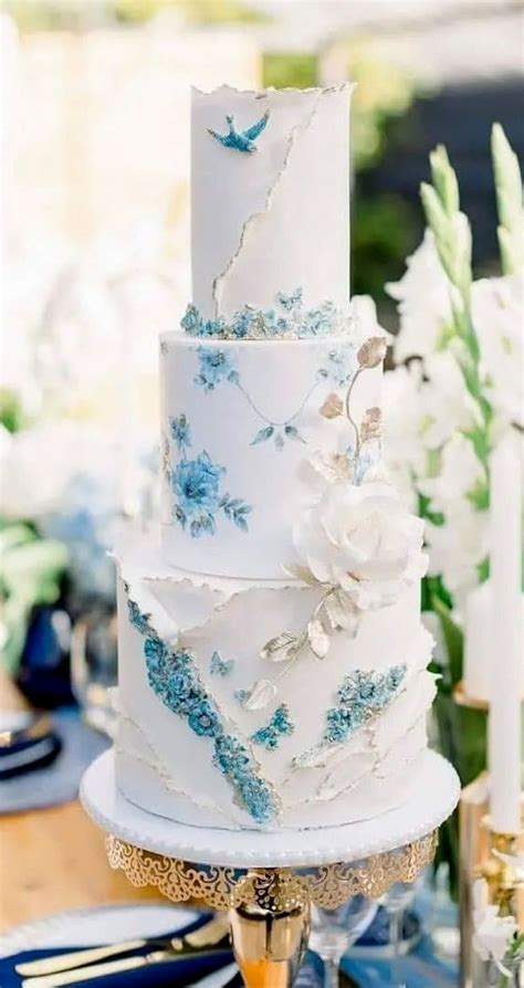 Beautiful Wedding Cake Trends Edible Flower Cake