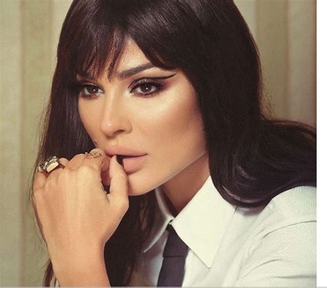 نادين نسيب نجيم قلبي، عكار جزء من لبنان والشهداء لبنانيّي أو لأن هالانفجار بعيد عن بيتك وما في مجال للاستثمار فيه…المفروض نلمّ حالنا أقلّه اليوم بس!!. نادين نجيم تدعم إليسا : it's okay | صحيفة المواطن الإلكترونية