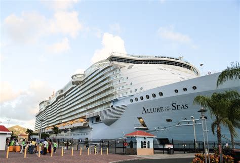In addition to upscale and familiar. ROYAL CARIBBEAN - ALLURE OF THE SEAS (1 OF 2)