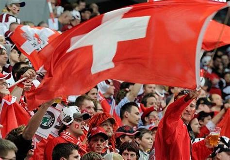 Sammlung von gisela paolucci • zuletzt aktualisiert: Zuschauerrekord in der NLA - hockeyfans.ch