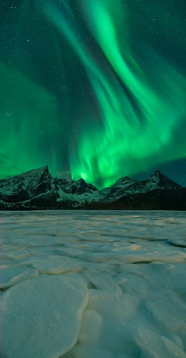 How To Successfully Photograph Northern Lights by Kevin McNeal - Photo Cascadia