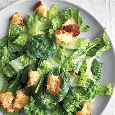 Romaine And Spinach With Buttermilk Dressing And Croutons Recipe