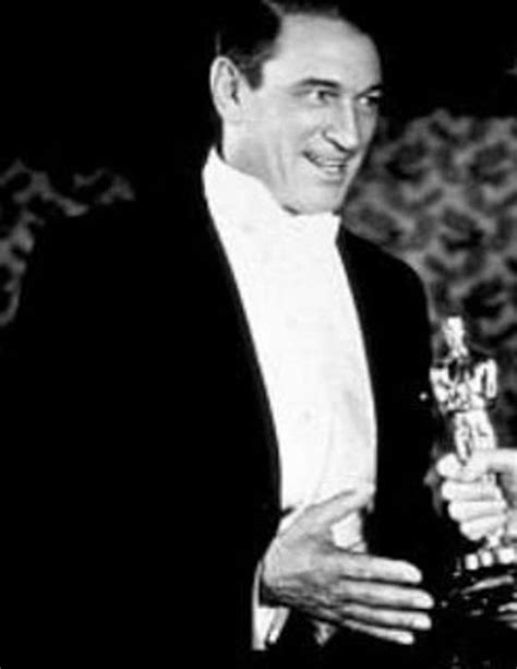 Victor Mclaglen ~ 1935 ~ The Informer Best Actor Oscar Best Actor
