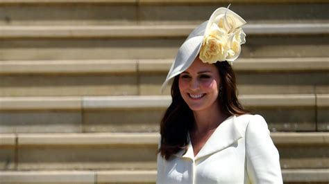 Why Kate Middleton Recycled A Look For Prince Harrys Wedding Marie