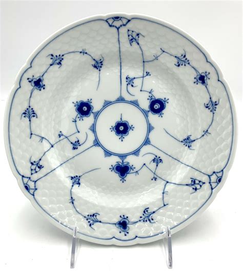 bing and grondahl bandg kjobenhavn denmark traditional blue lace dinner plate 9 3 4” ebay in 2022
