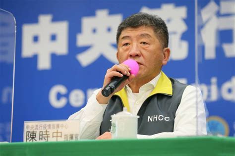 1 day ago · 【時報編譯柳繼剛綜合外電報導】2日，印尼政府表示，當地新冠病毒感染高峰期已過，病例數也開始減少，尤其在爪哇島更是明顯。 印尼政府指出，目前疫情開始出現改善，但千萬不能掉以輕心，還是要時時小心謹慎。 美國駐印尼大使也宣布，美國政府所捐贈350萬劑莫德那新冠疫苗已抵印尼。 印尼武肺疫情升溫 指揮中心：繼續禁止開放移工 - 生活 - 自由時報電子報